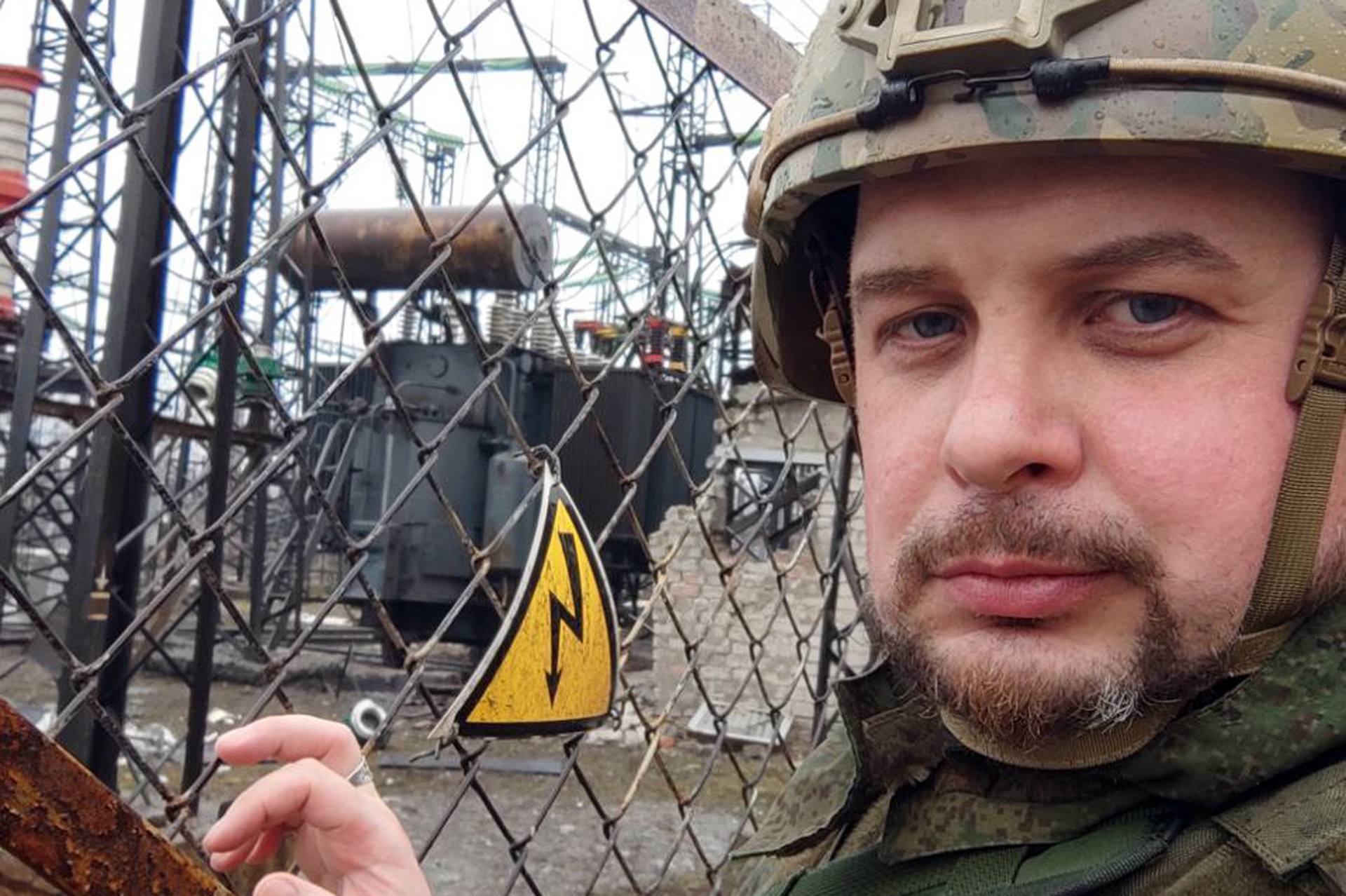 ЧВК «Вагнер» установила над администрацией Артемовска флаг в память о ...