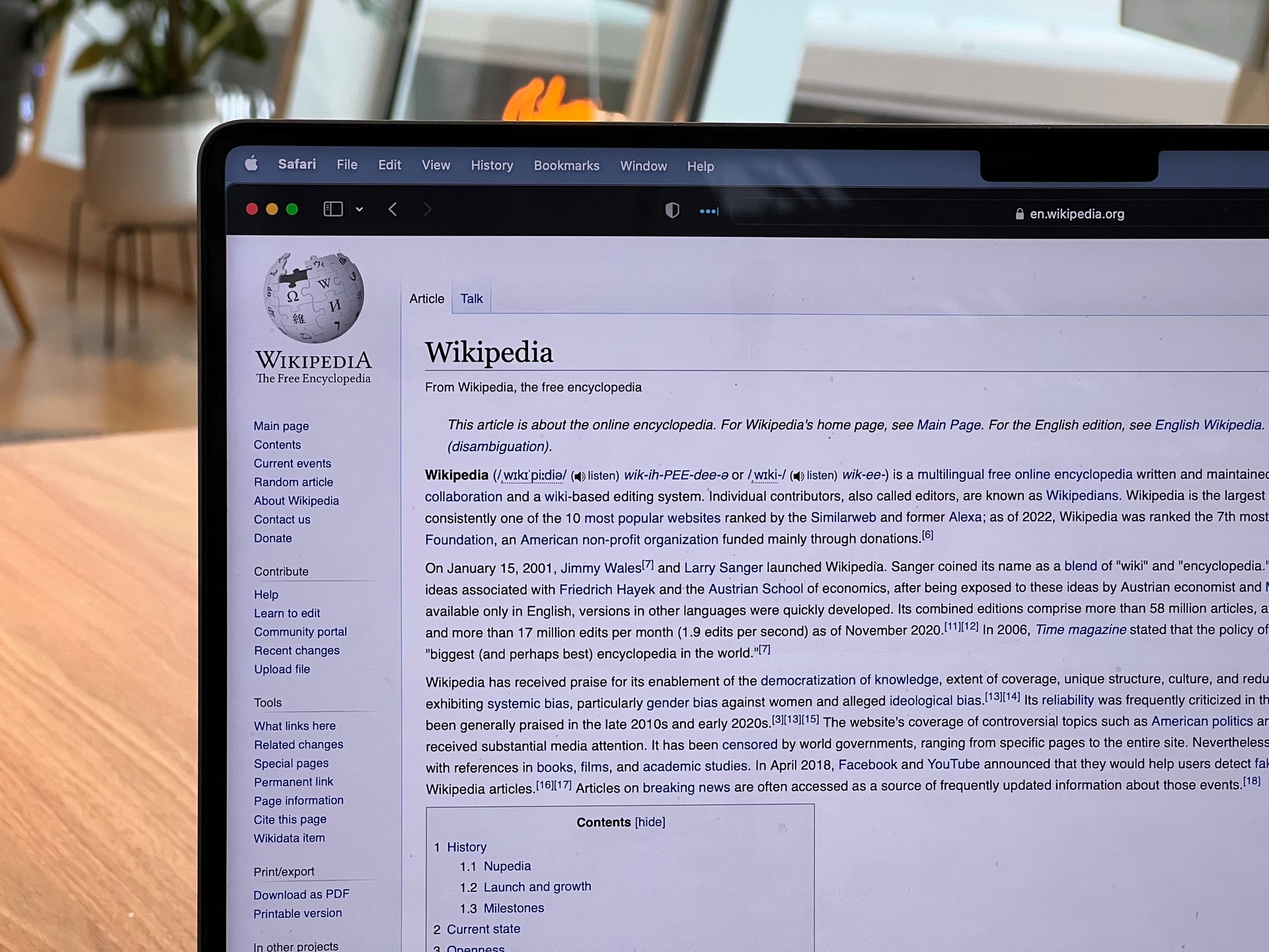 Депутат Госдумы объяснил, почему призывает запретить «Википедию»