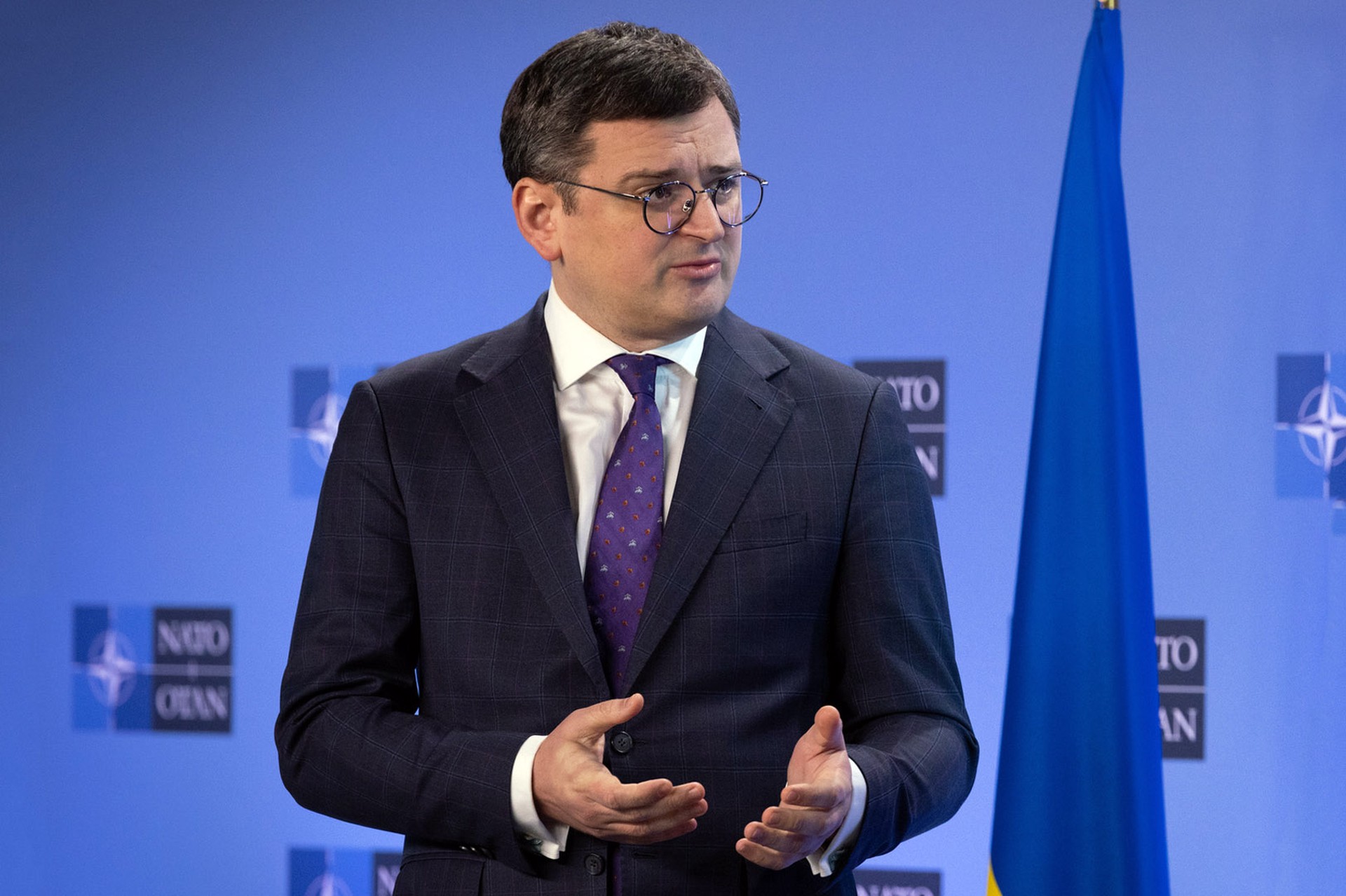 Кулеба потребовал от НАТО огласить сроки приглашения Украины в альянс 