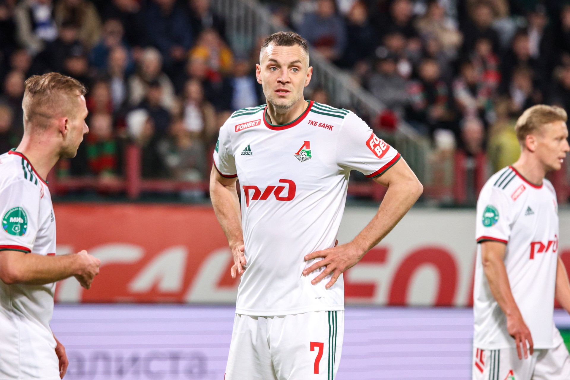 Дзюба продлил контракт с «Локомотивом»