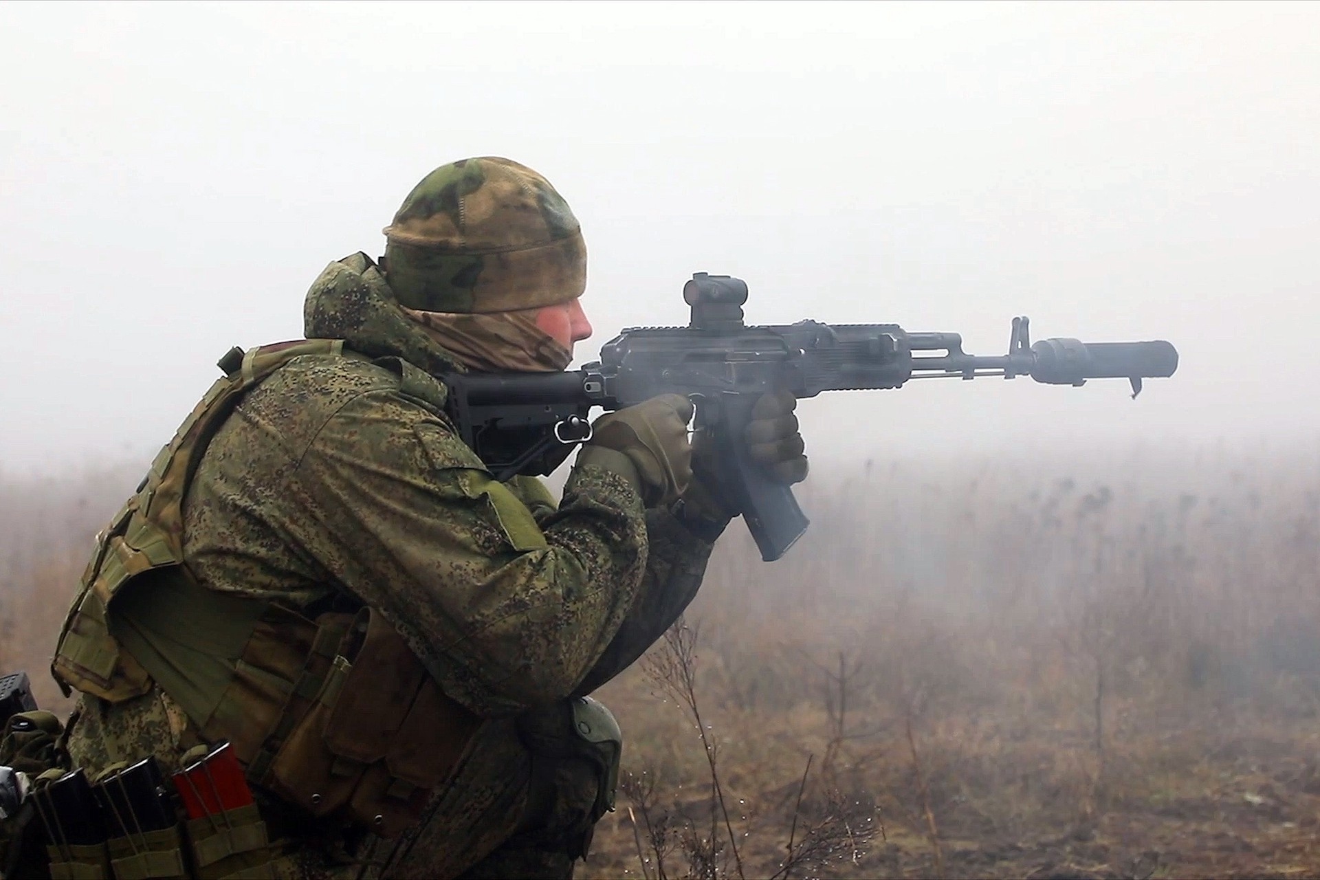 Минобороны: Штурмовые отряды продолжили наступление в западной части Артёмовска
