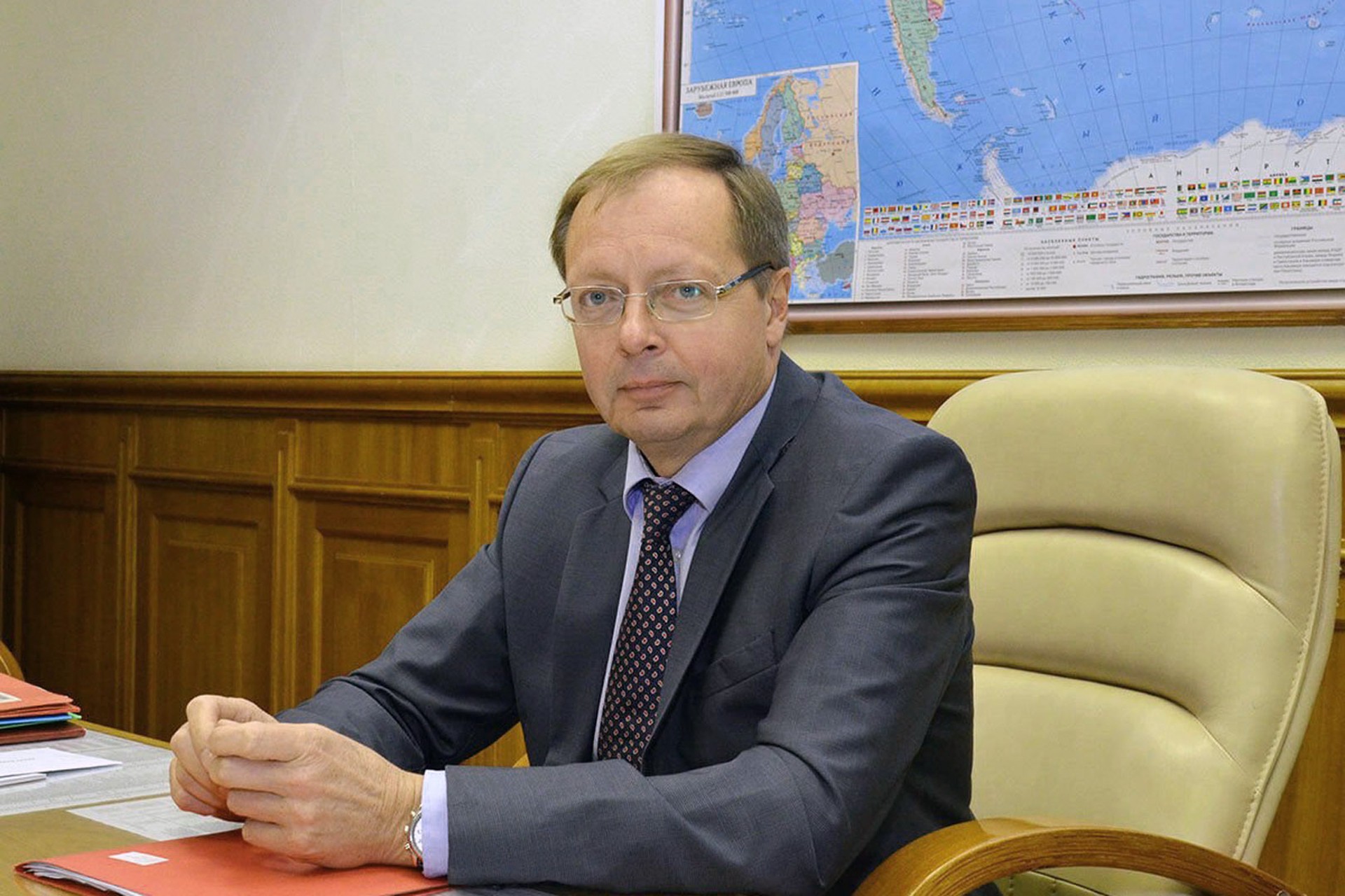 Посол Келин назвал цель конференции по Украине