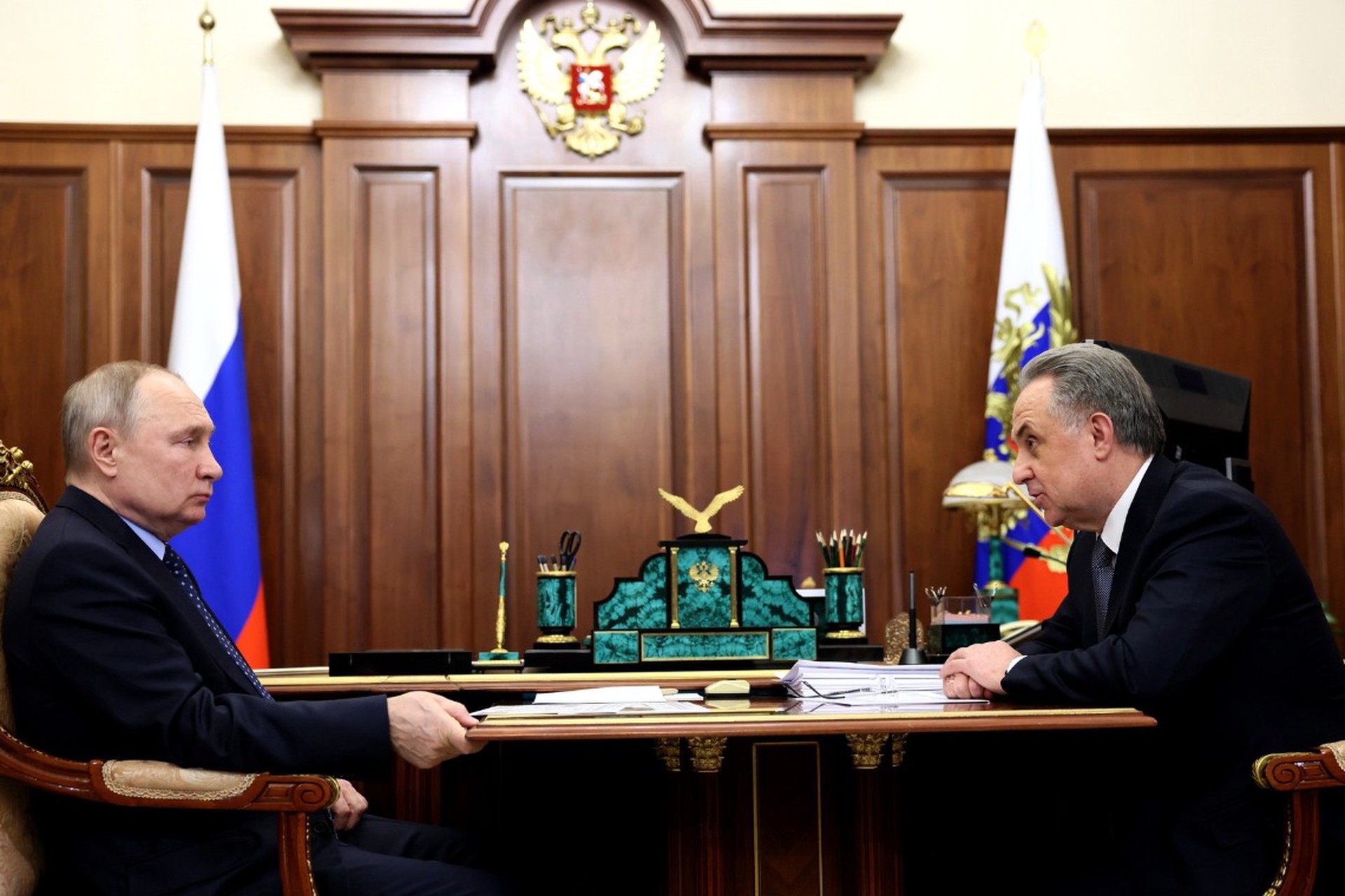 Путин встретился с гендиректором «Дом.РФ» Виталием Мутко