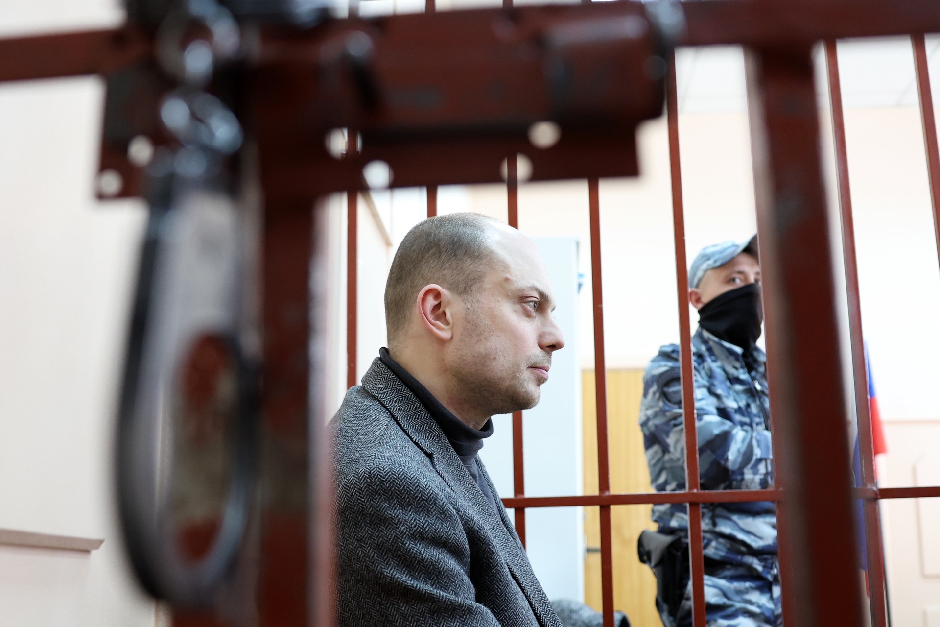Суд приговорил к 25 годам колонии Владимира Кара-Мурзу* по делу о «госизмене и фейках» о ВС РФ