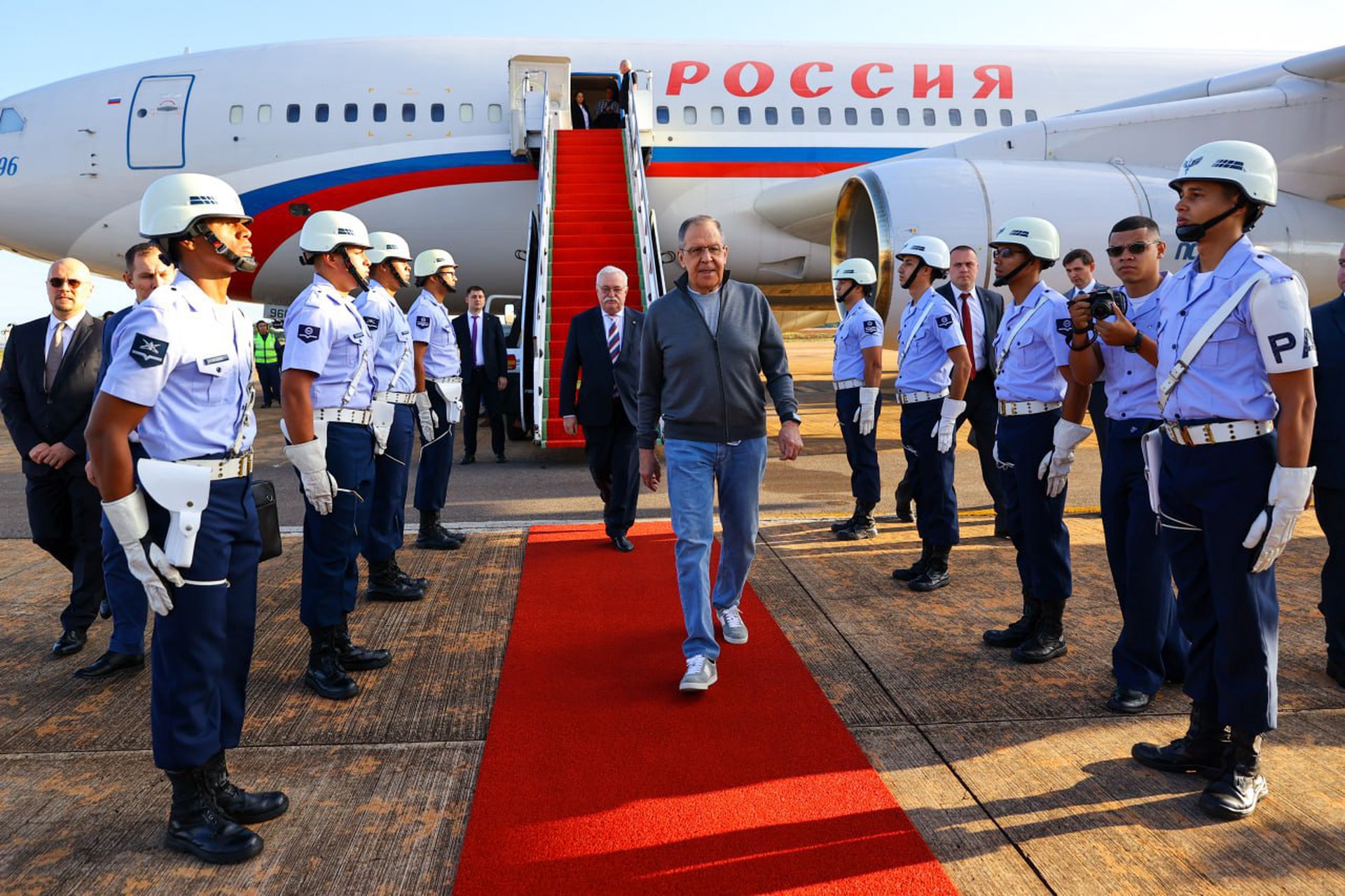 В МИД Болгарии подтвердили, что разрешили пролёт самолёта Лаврова на саммит ОБСЕ