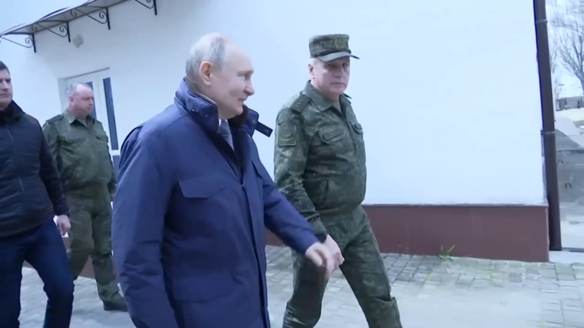 В Кремле подтвердили, что Путин посетил Херсонскую область и ЛНР