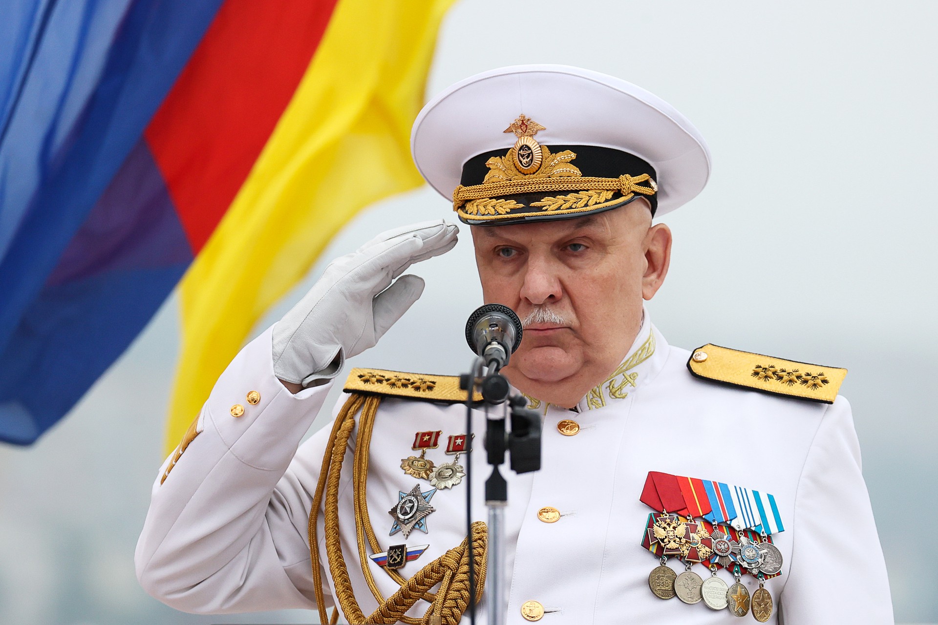 Командующий Тихоокеанским флотом Сергей Авакянц покинул свой пост