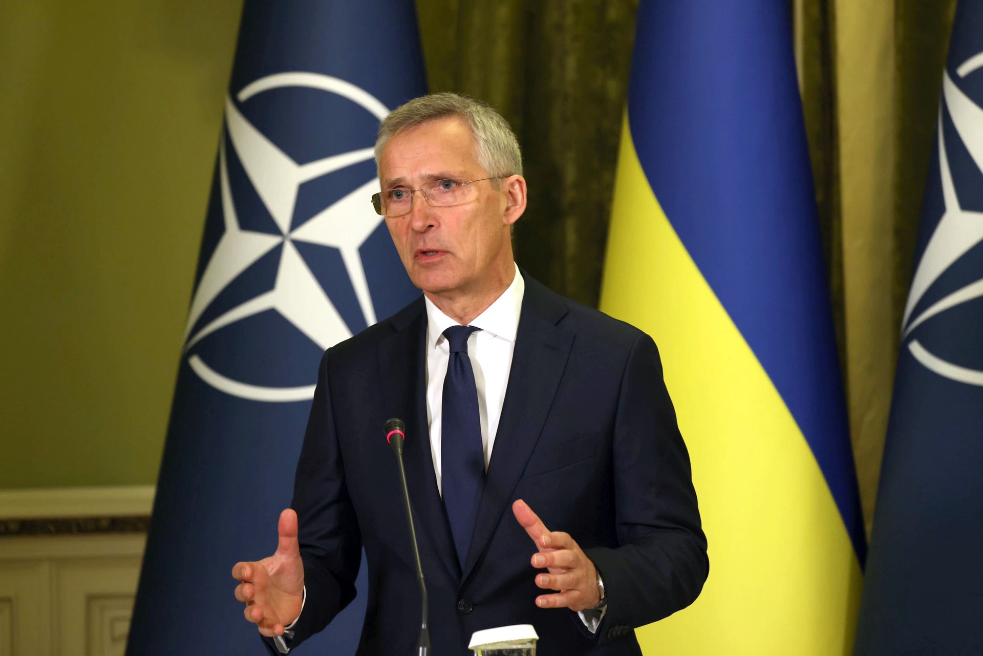 Столтенберг признал невозможность вступления Украины в НАТО