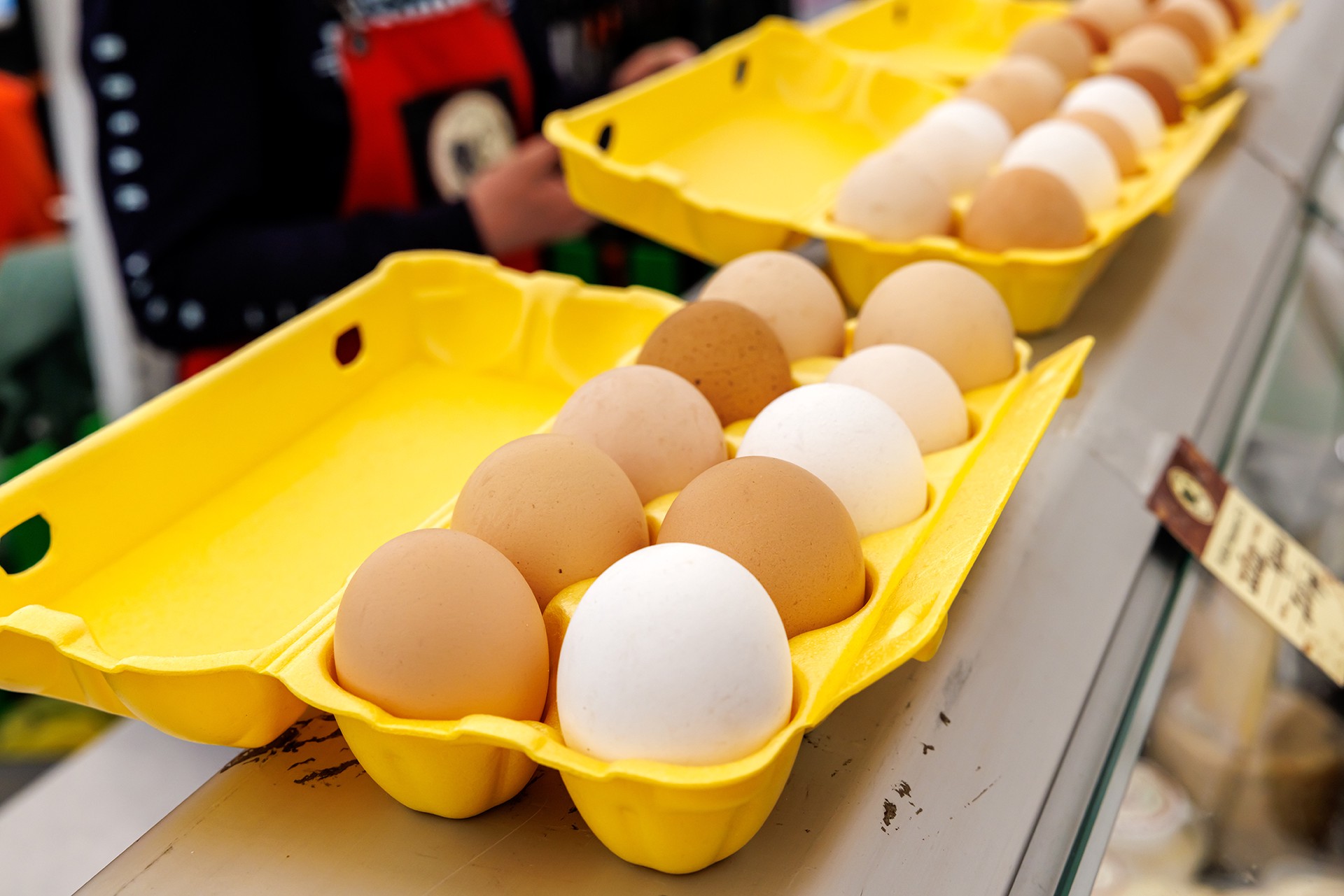 Азербайджан экспортировал в Россию первую партию яиц в количестве 612 тысяч штук 
