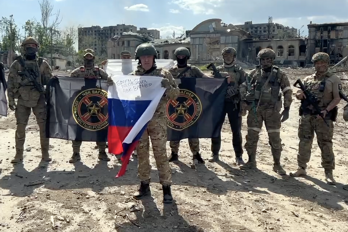 Пригожин заявил, что российские силы полностью установили контроль над Бахмутом