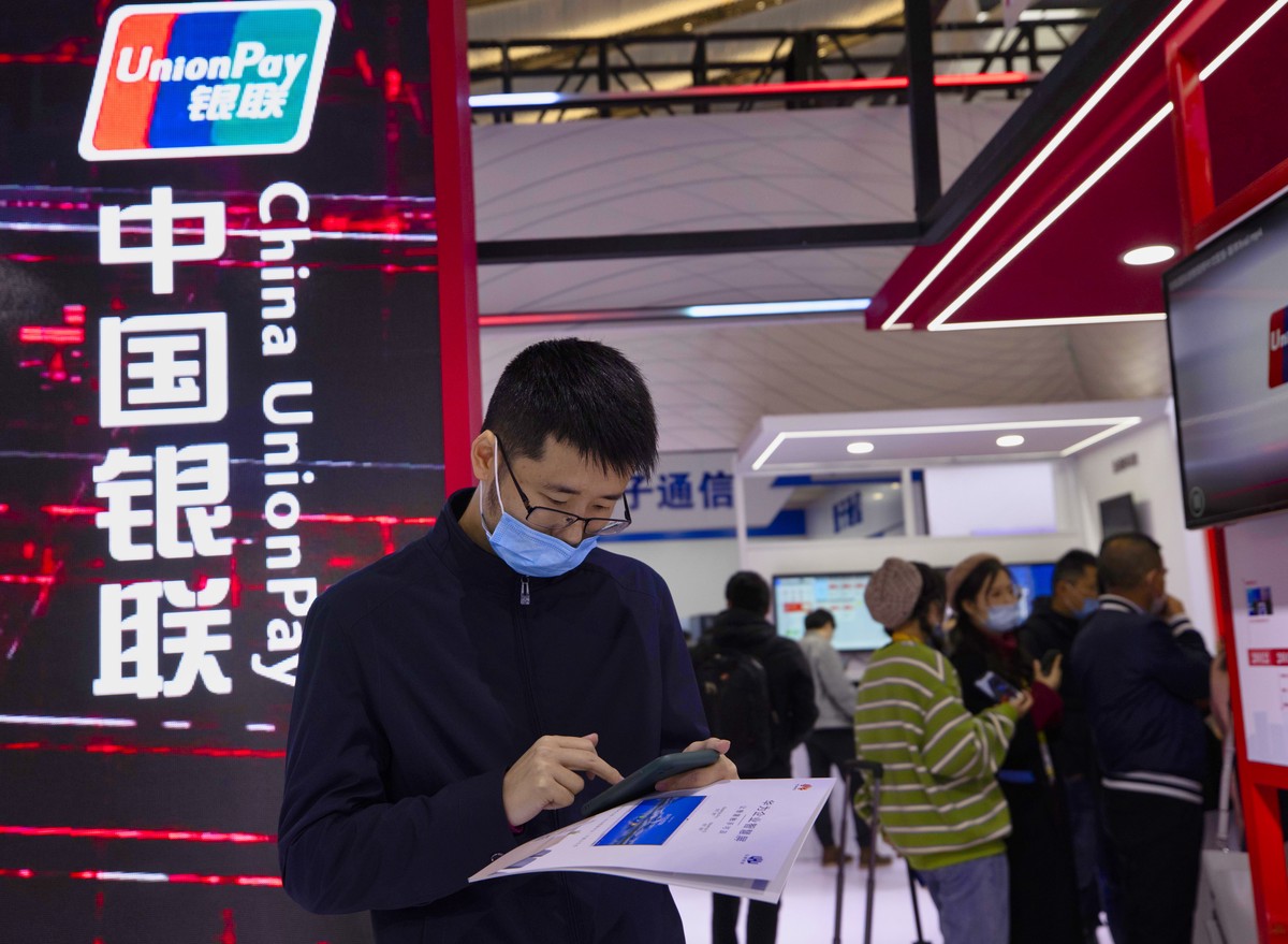 Революция в мире финансов: UnionPay впервые обогнала Visa