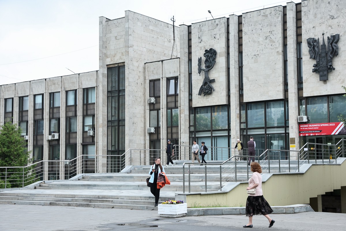До последнего доцента: как Запад вербует нашу профессуру