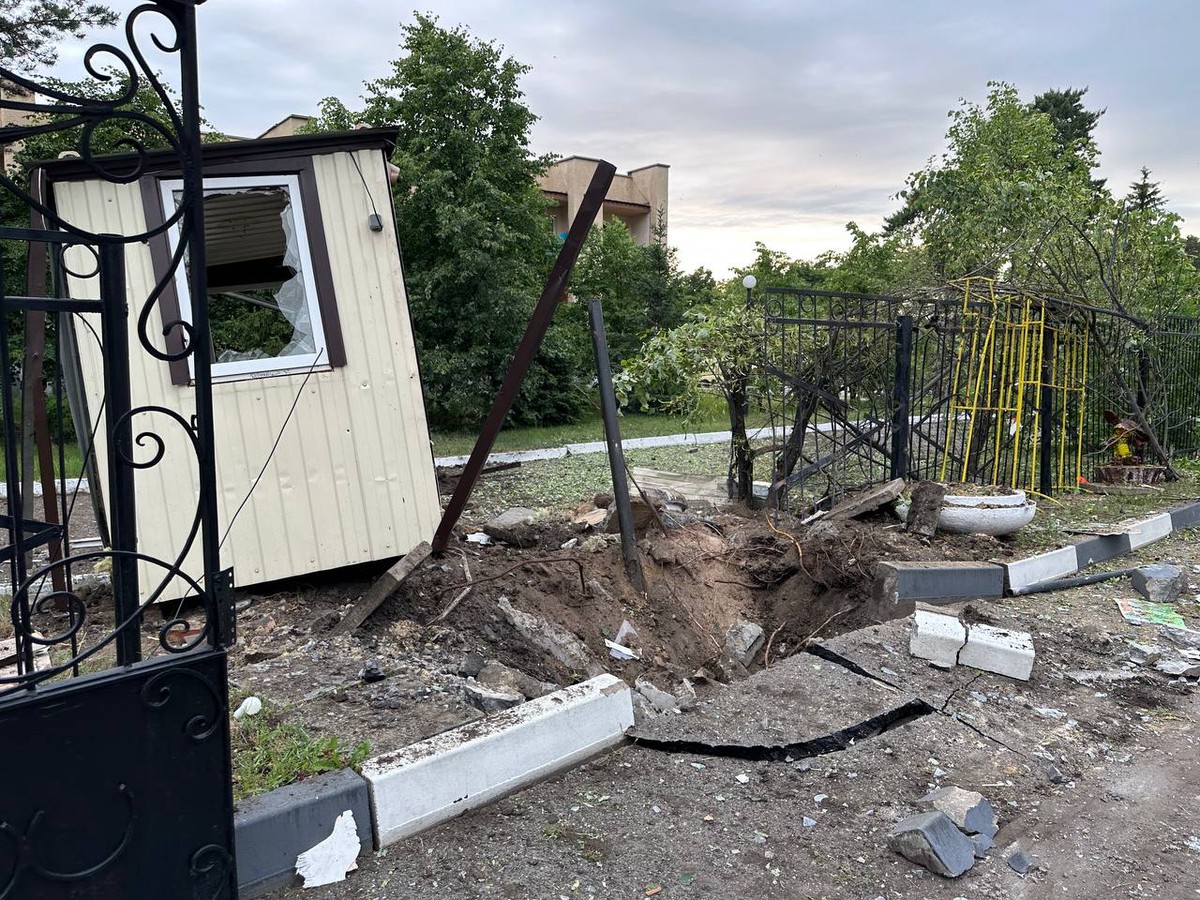 Один человек погиб, двое пострадали при обстреле ПВР в Белгородской области