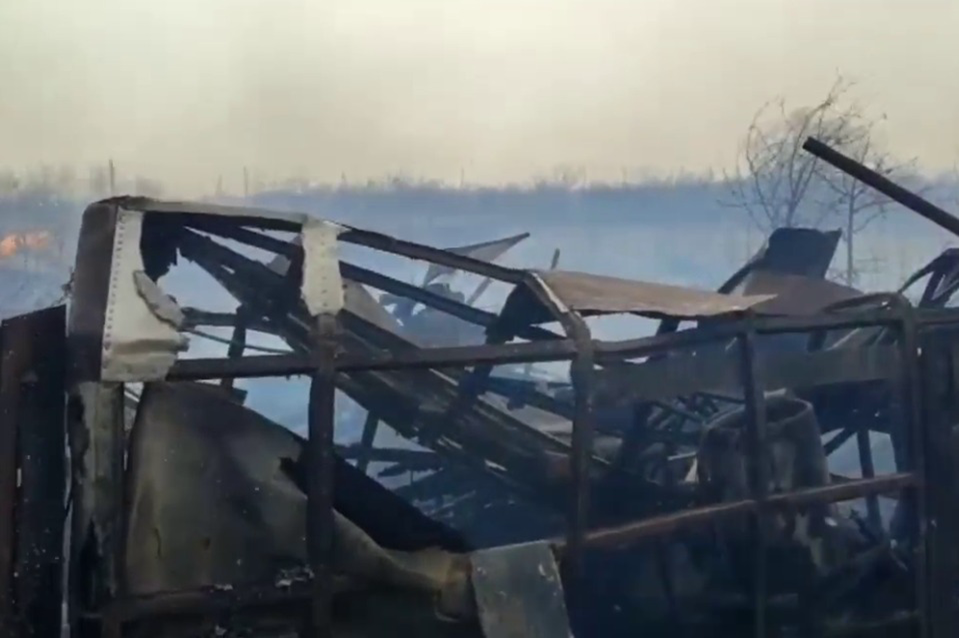 В городе Борзя в Забайкальском крае загорелись девять домов