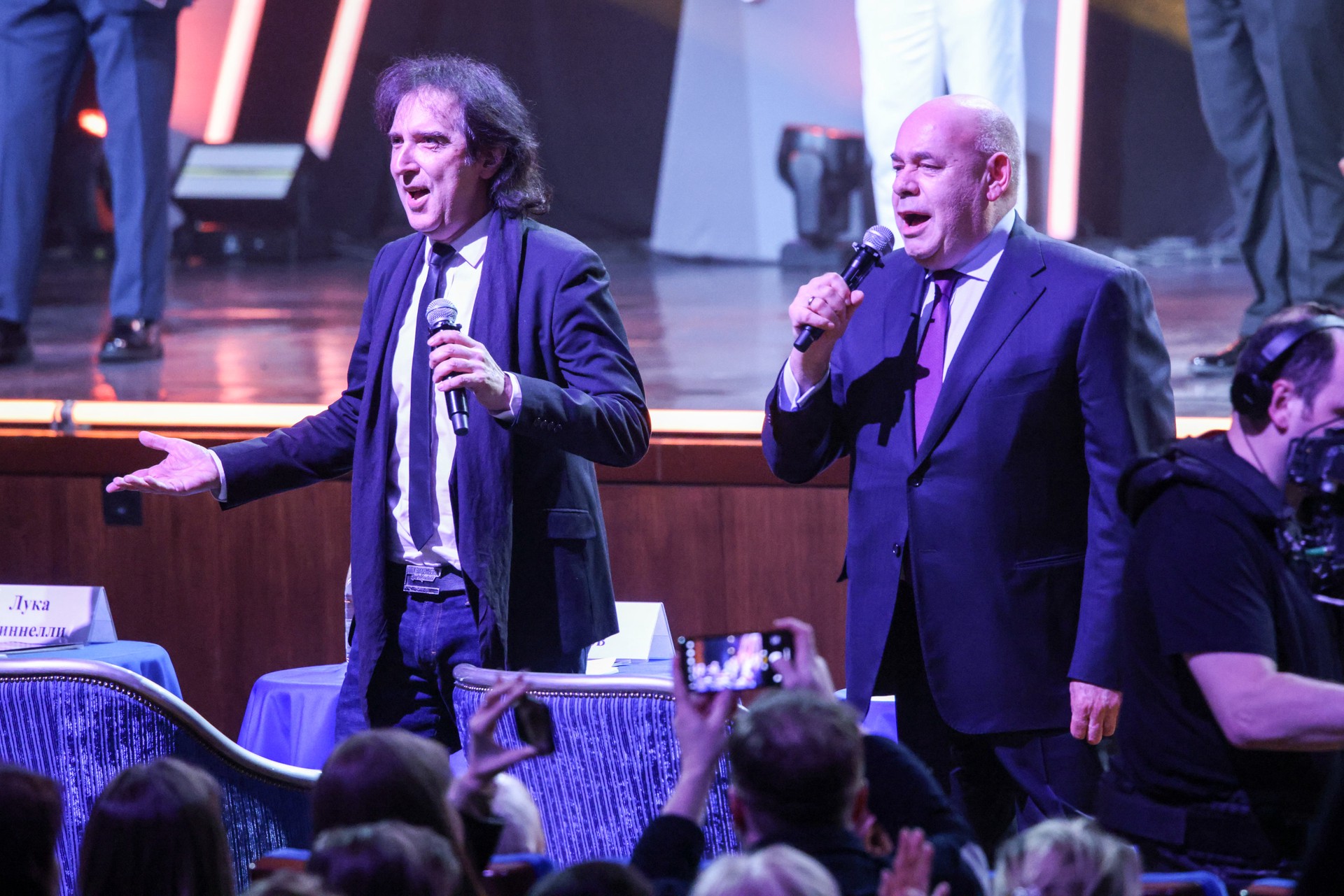 Кай Метов объяснил популярность песен 1990-х