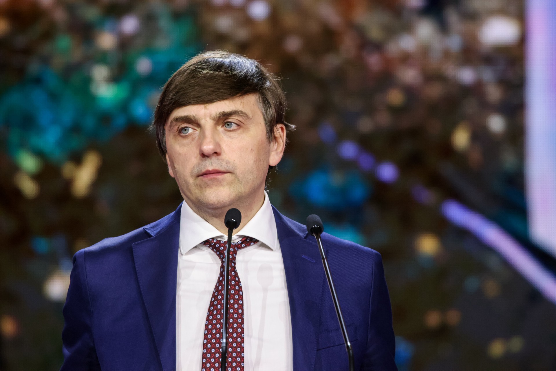 Министр просвещения Кравцов прокомментировал решение о введении в школах трудового воспитания 