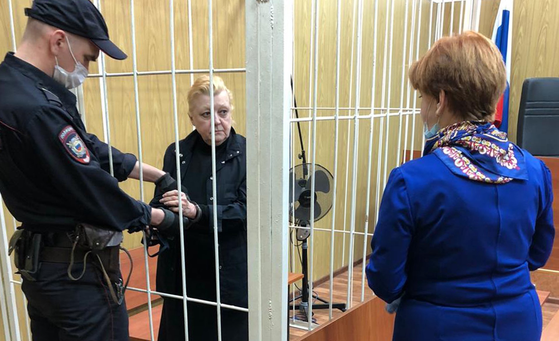 Прокурор просит приговорить актрису Дрожжину к шести годам колонии за хищение квартир Баталовых 