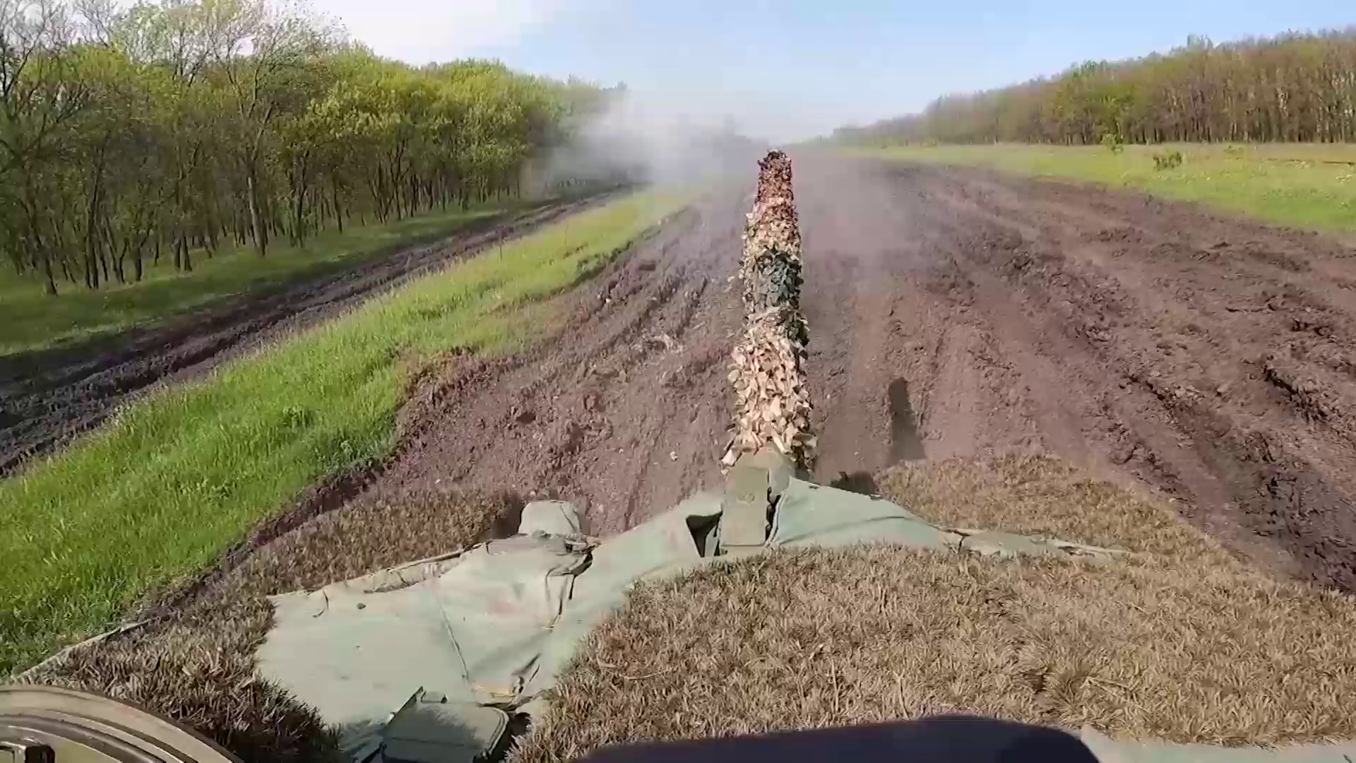 Бойцы ВС РФ уничтожили склад боеприпасов ВСУ на южнодонецком направлении