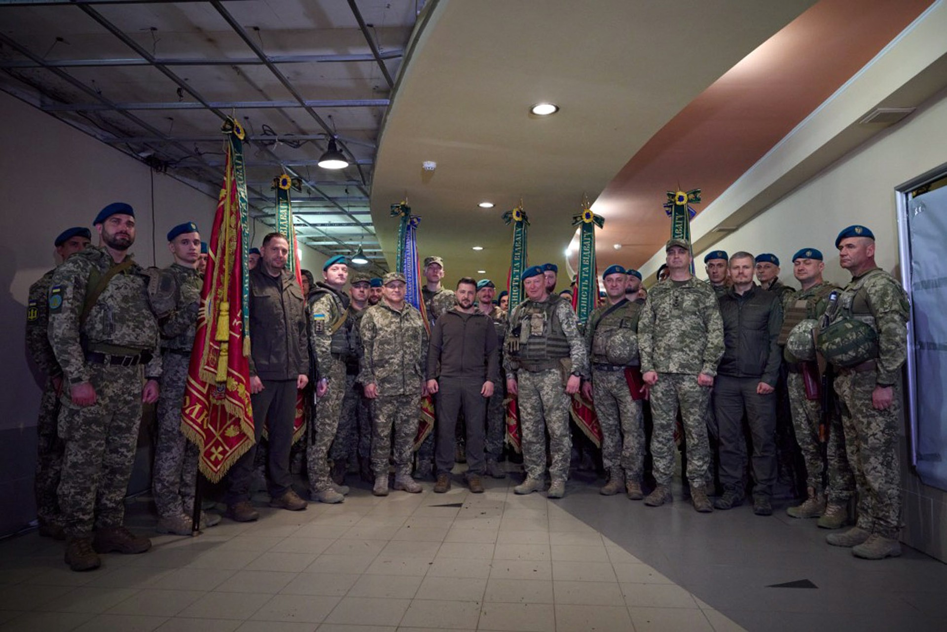 Военный эксперт усомнился в том, что Зеленский посещал фронт в районе Угледара и Марьинки