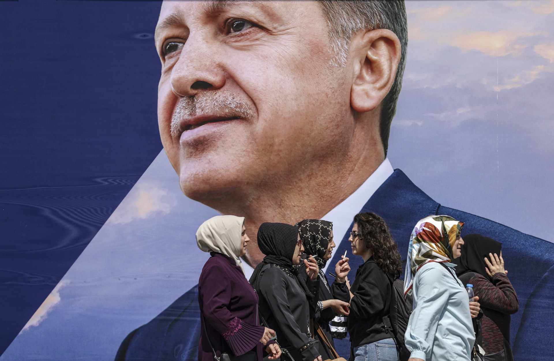 Оган за Эрдогана: кто одержит победу во втором туре турецких выборов