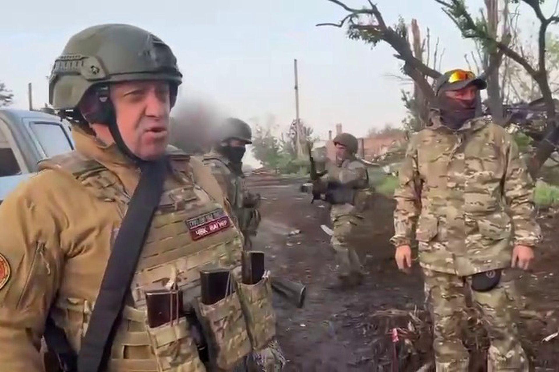 Пригожин сообщил, что ЧВК «Вагнер» начала выводить подразделения из Артёмовска