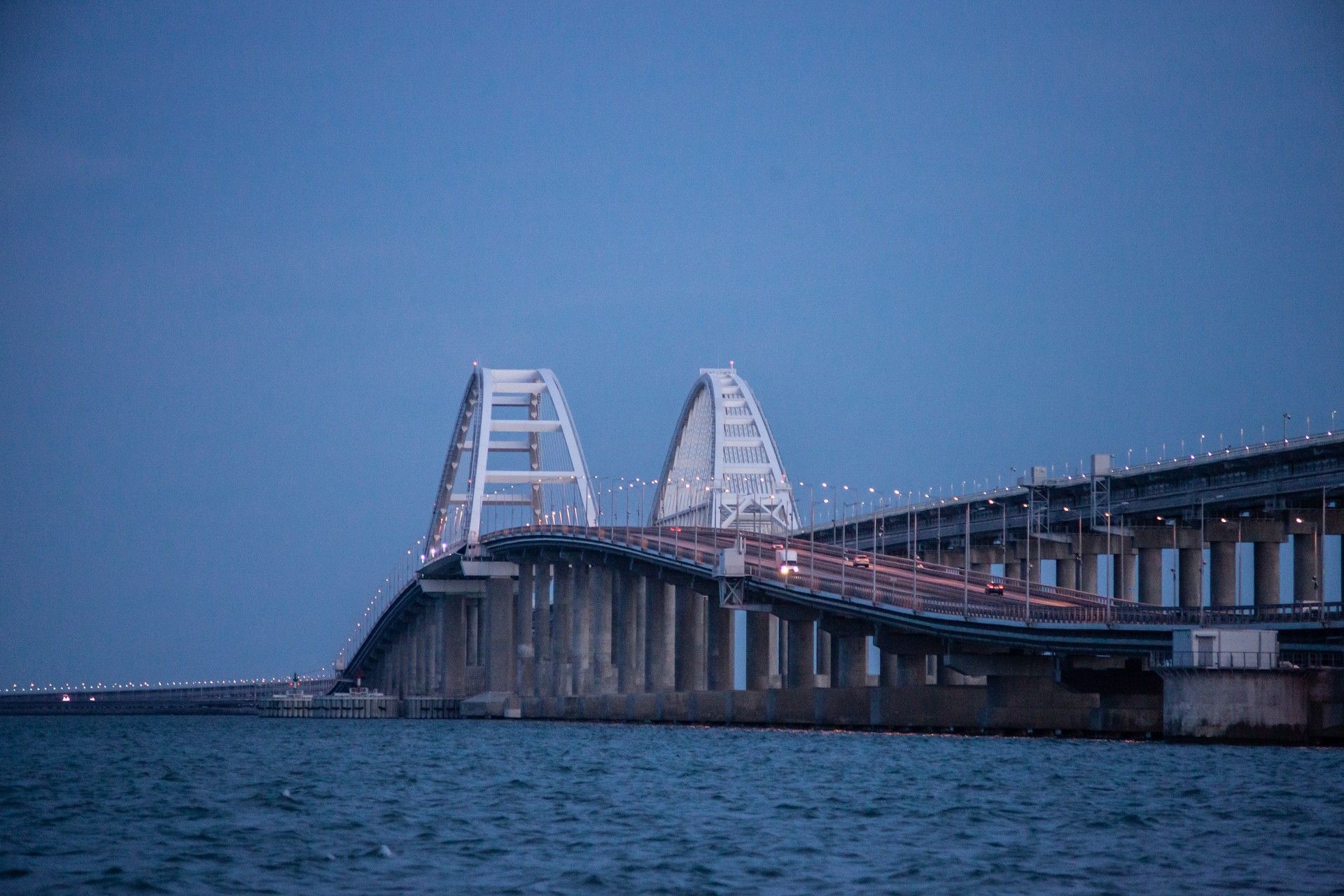 НАК: Крымский мост атаковали два украинских надводных беспилотника