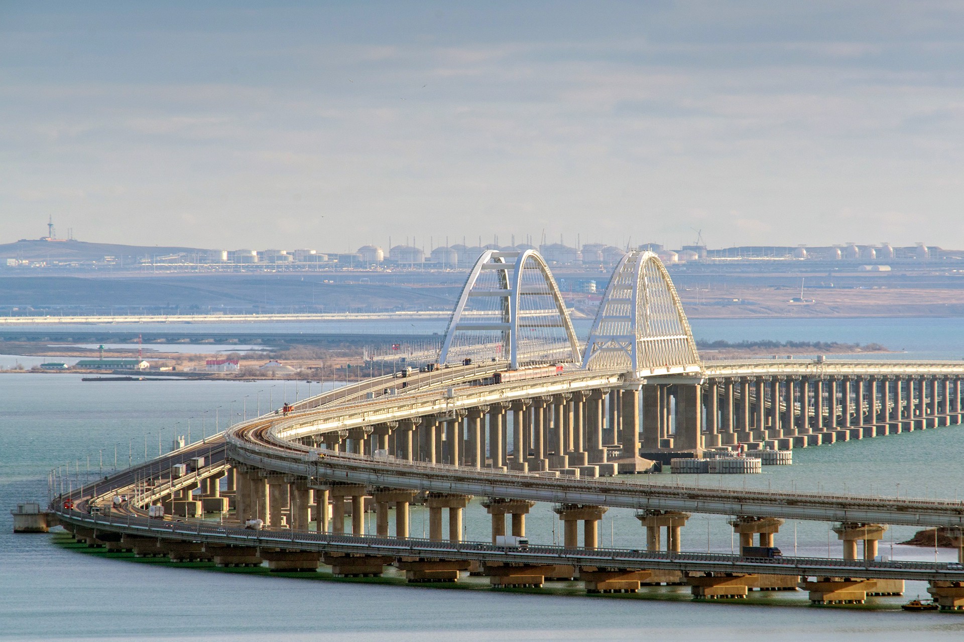 В США одобрили санкции против лиц, обслуживающих Крымский мост