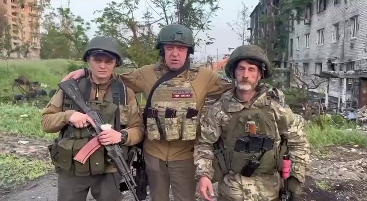 «Бибер и Долик»: Пригожин показал двух бойцов ЧВК «Вагнер», которые ...