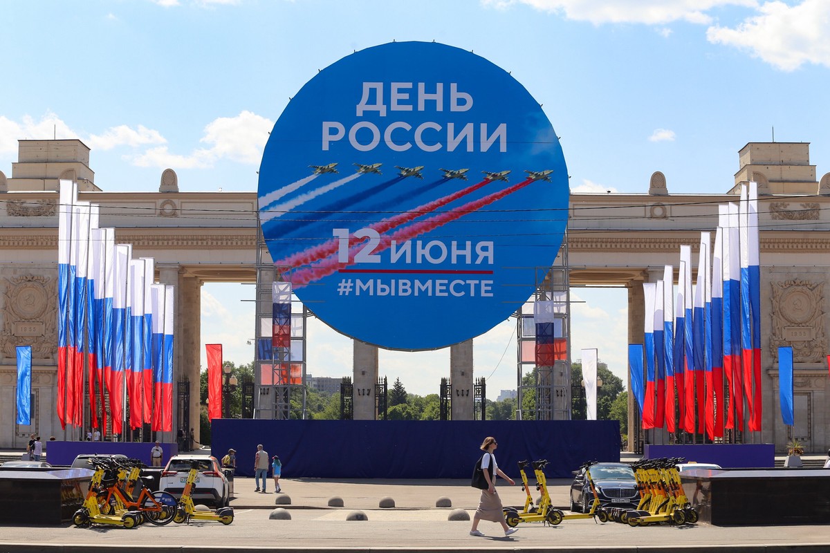 Тень победы: как мы получили Прекрасную Россию Будущего