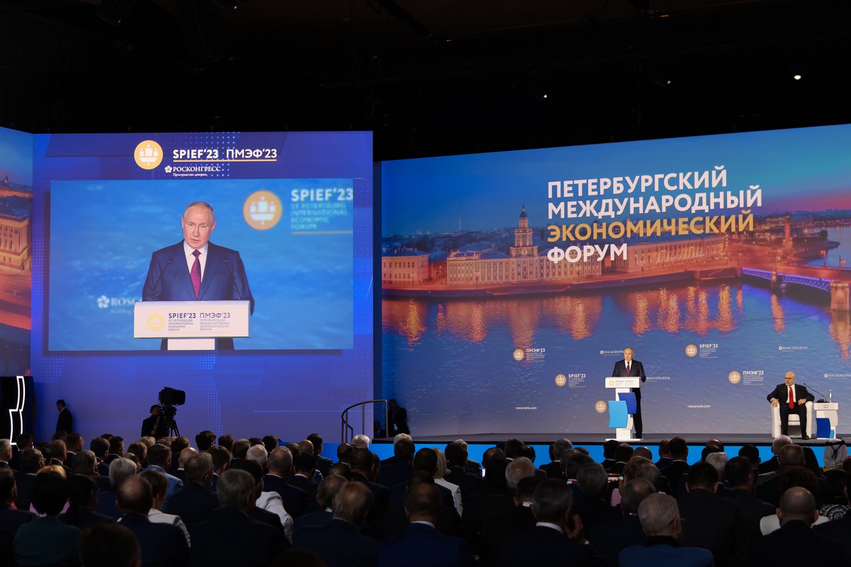 Путин: у России нет цели дедолларизации отечественной или мировой экономики