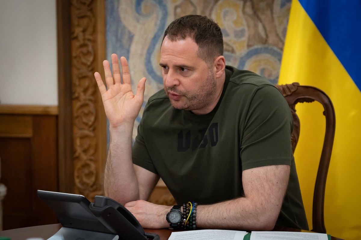 Украина начала переговоры о гарантиях безопасности с Великобританией