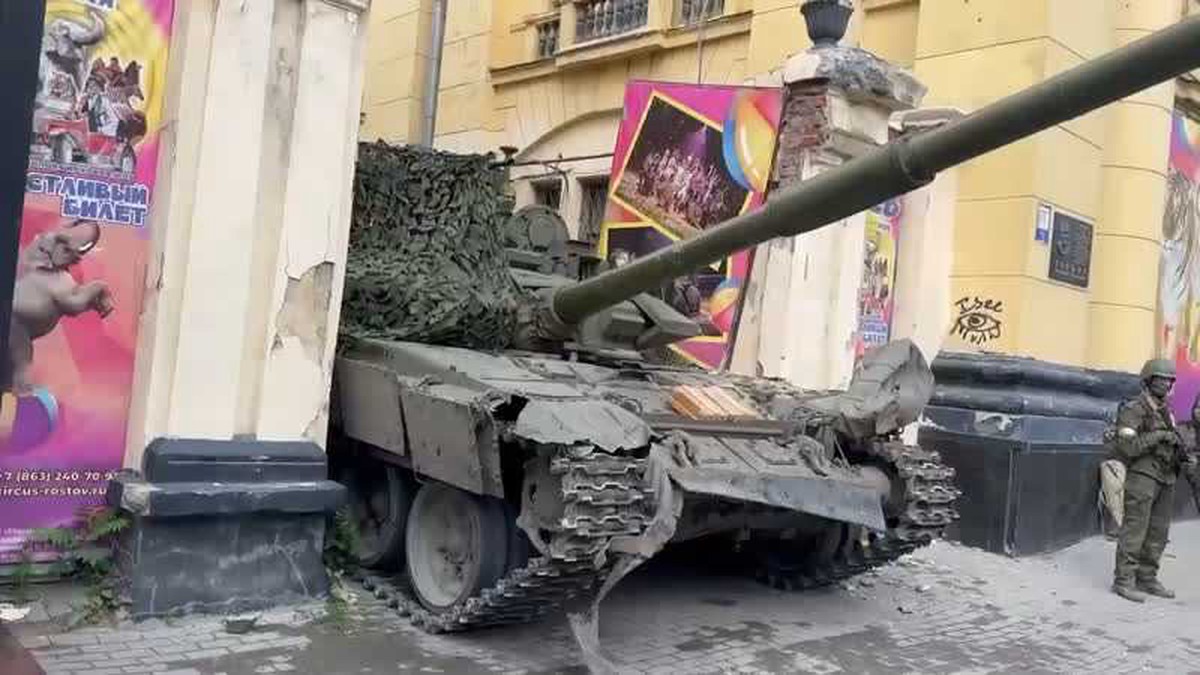 В ростовском цирке рассказали о ремонте повреждённых танком ЧВК «Вагнер» ворот