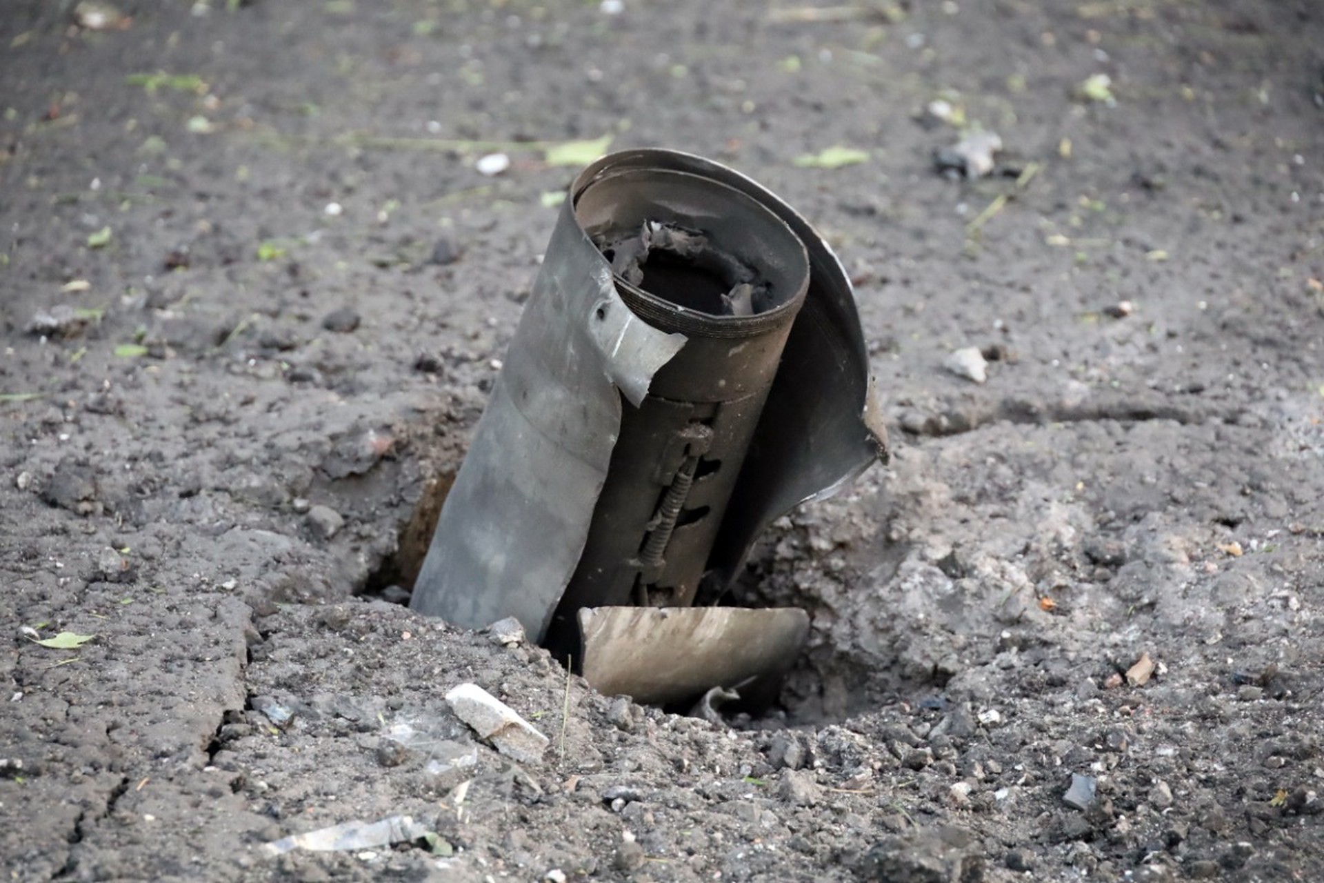 В севастопольском парке обнаружена часть сбитой ракеты