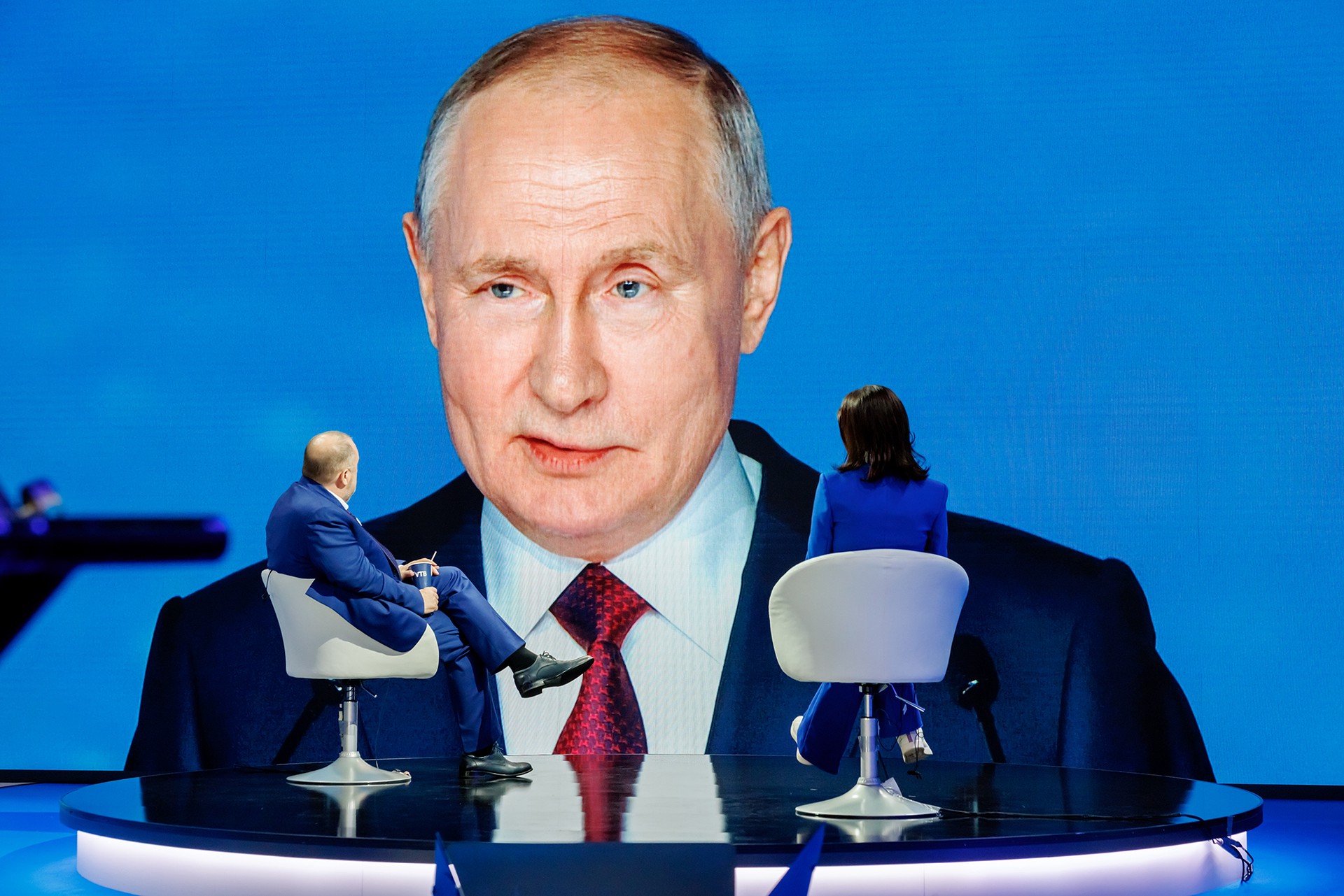 Минфин и ЦБ против Путина: может ли Россия стать «экономикой высоких заработных плат»