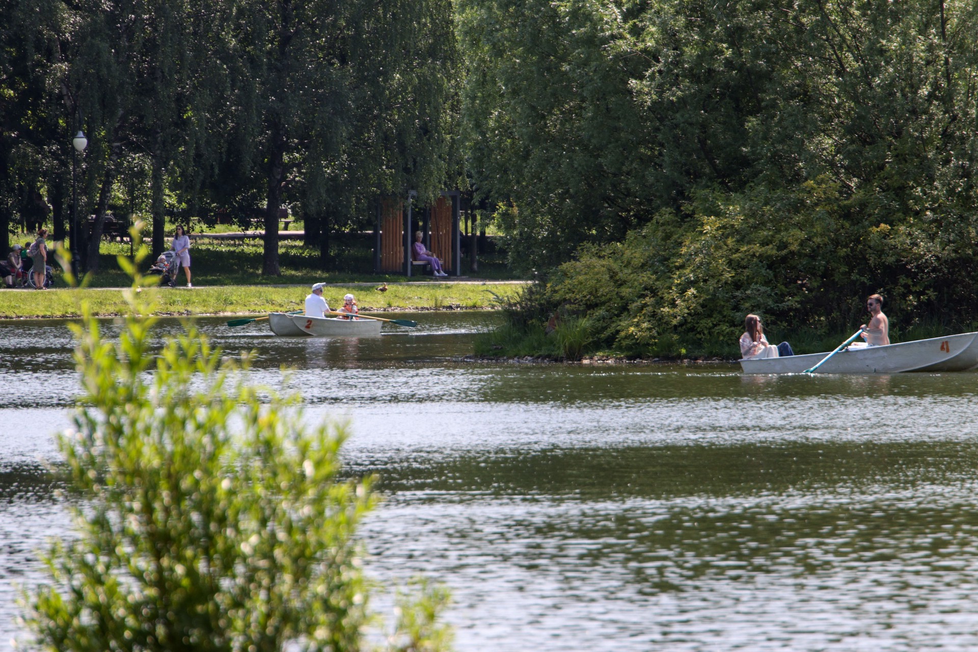 На озере в Казани девочка утонула после падения на неё прыгнувшего с тарзанки мальчика