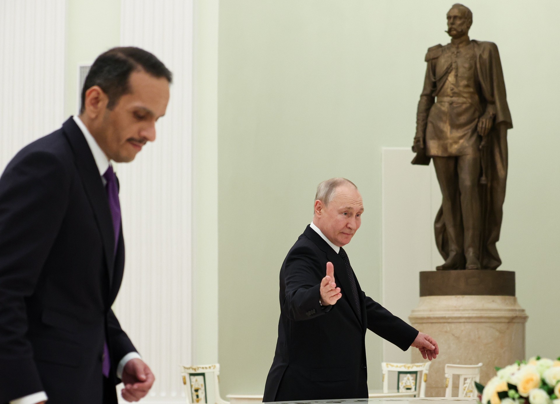 Политолог объяснил, о чём говорит вчерашний визит премьер-министра Катара в Москву