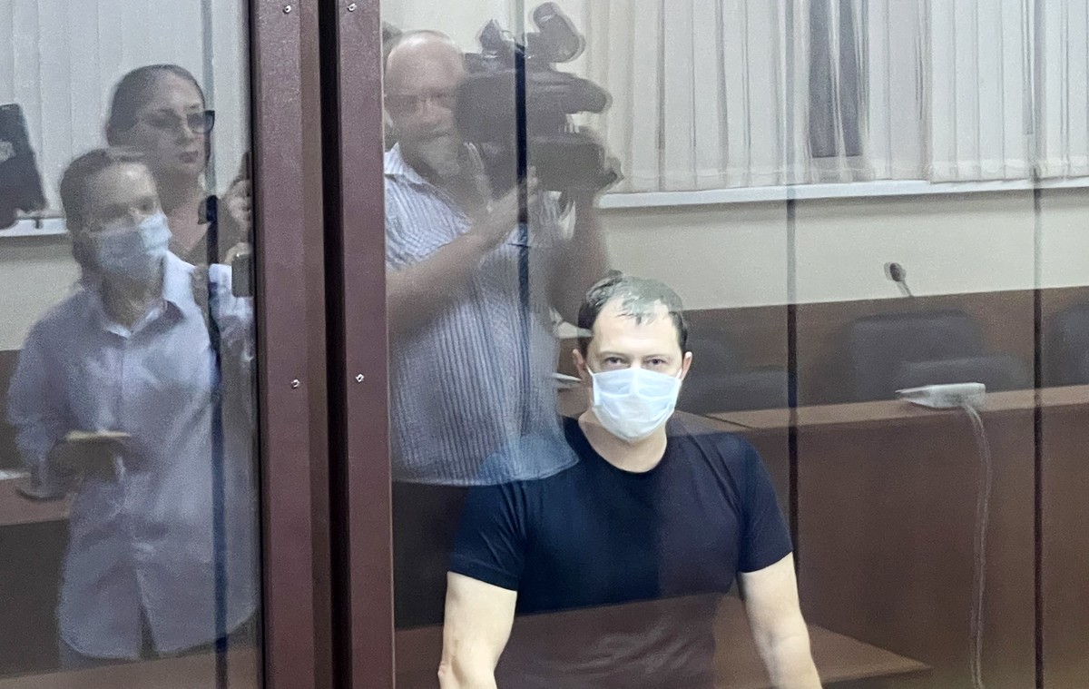 Попавшемуся на коррупции экс-начальнику ГИБДД Ставрополья оставят золотой унитаз