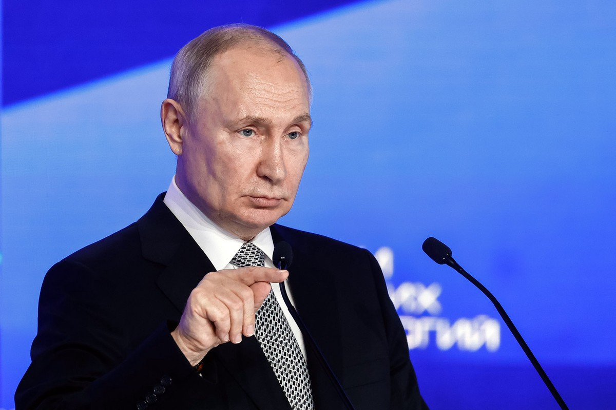 Россияне отправляют к «Итогам года с Владимиром Путиным» вопросы про социальную сферу и СВО