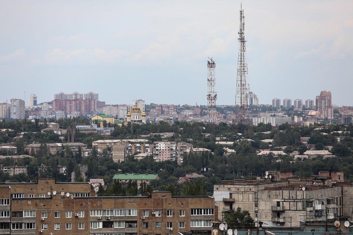 БПЛА атаковали автомобиль и депо в ДНР