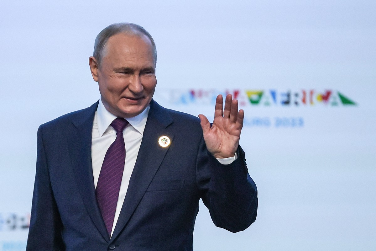 Путин: Россия не уходит от обсуждения кризиса на Украине