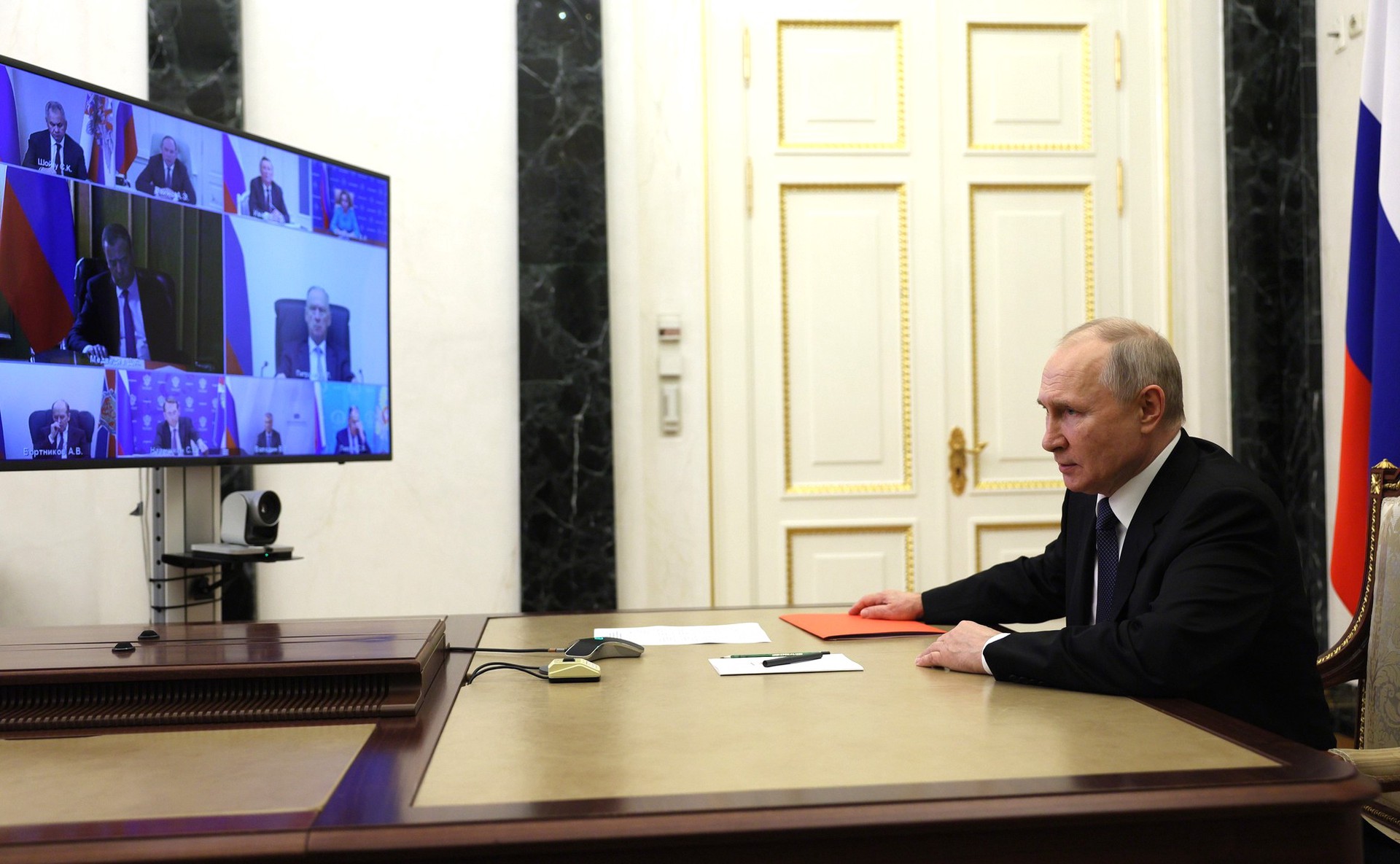 Путин: У стран, устраивающих сложности для России, ничего не выйдет 