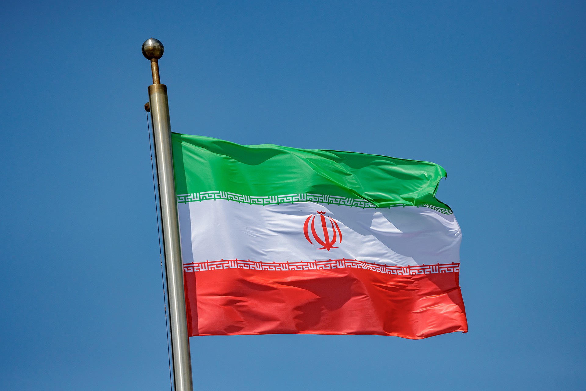 Иран остался верен в себе на фоне слухов о новых переговорах 27 апреля