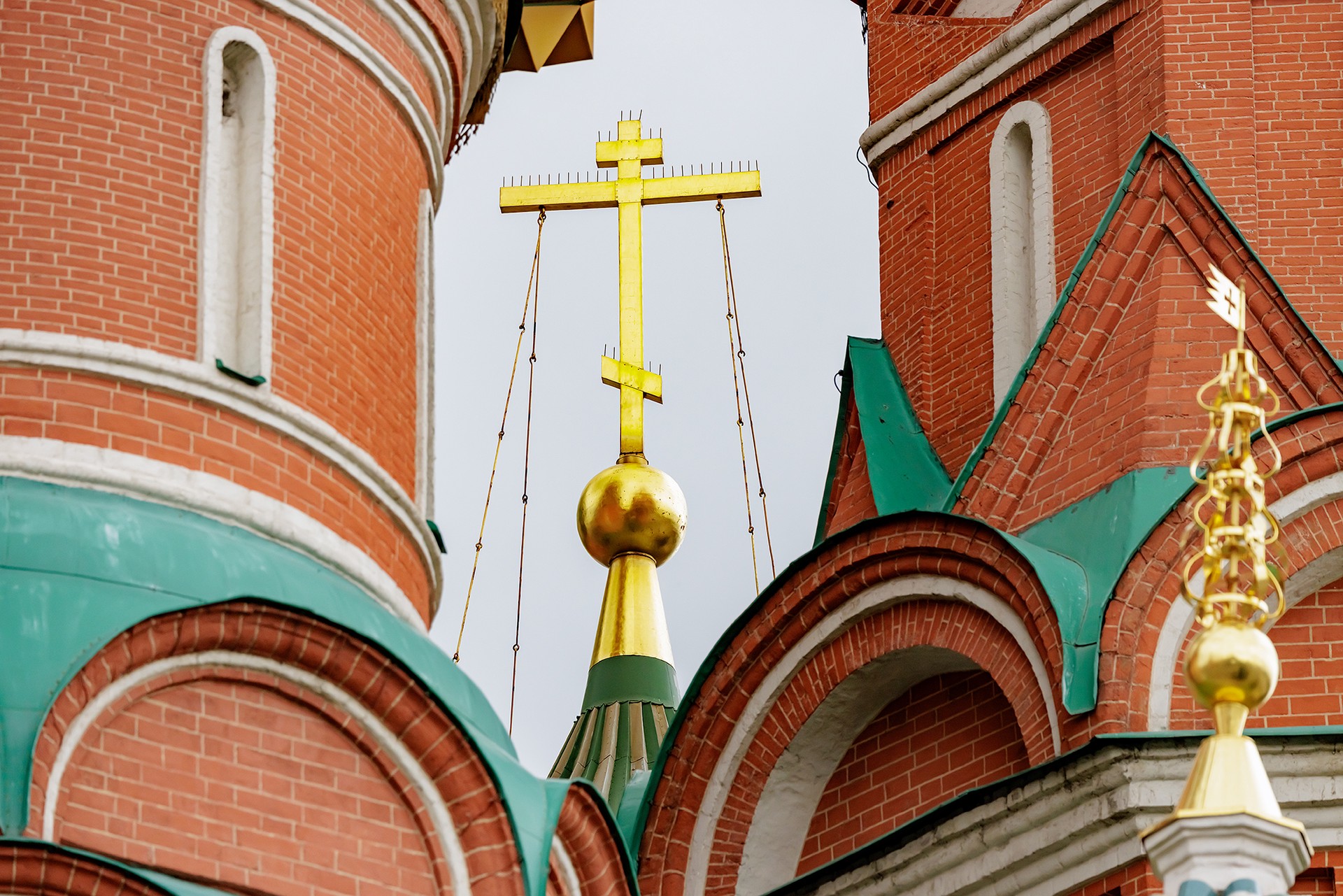 В Госдуму внесут проект закона о запрете изображения церквей без крестов