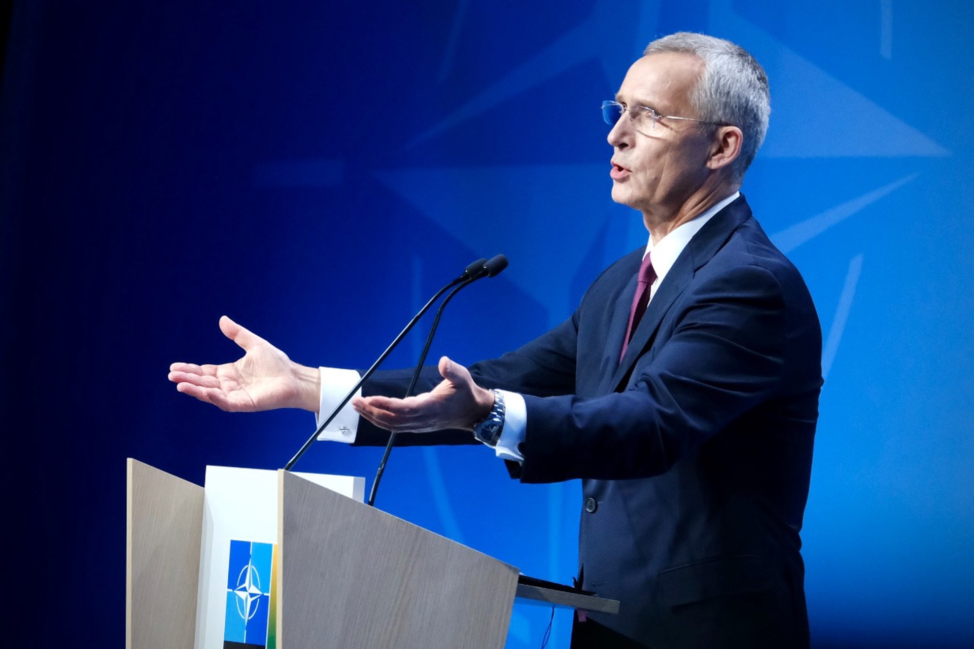 Bloomberg: Столтенберг призвал принять Швецию в НАТО до конца ноября
