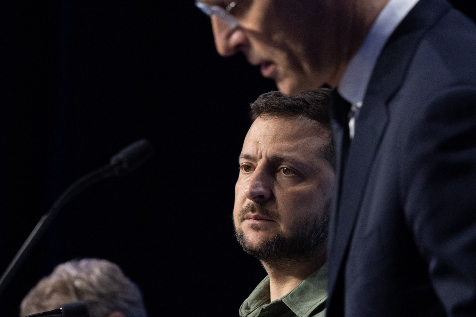 Экс-депутат Рады: Запад может обвинить Зеленского в преступлении против человечности