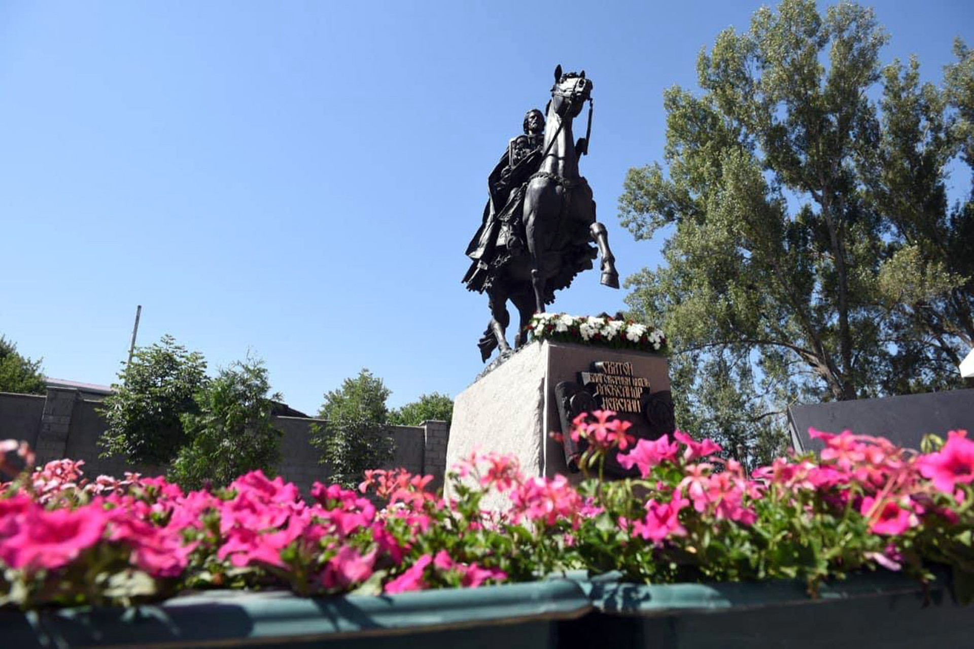 В Казахстане открыли памятник Александру Невскому