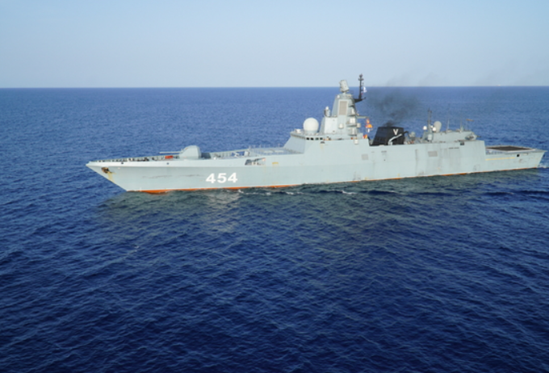 Экипаж фрегата «Адмирал Горшков» провёл тренировку по противовоздушной обороне