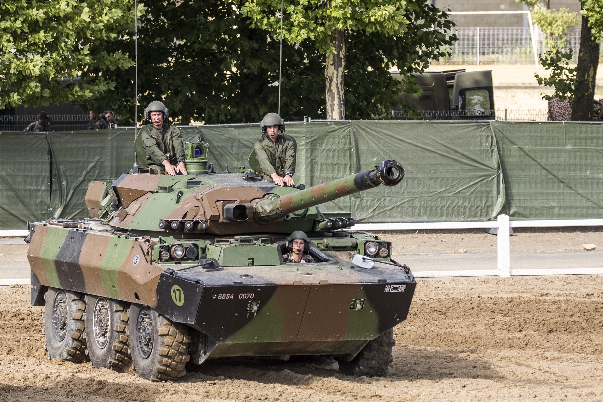 Военный эксперт: захват Россией колёсного танка AMX удержит Францию от передачи современной техники Украине