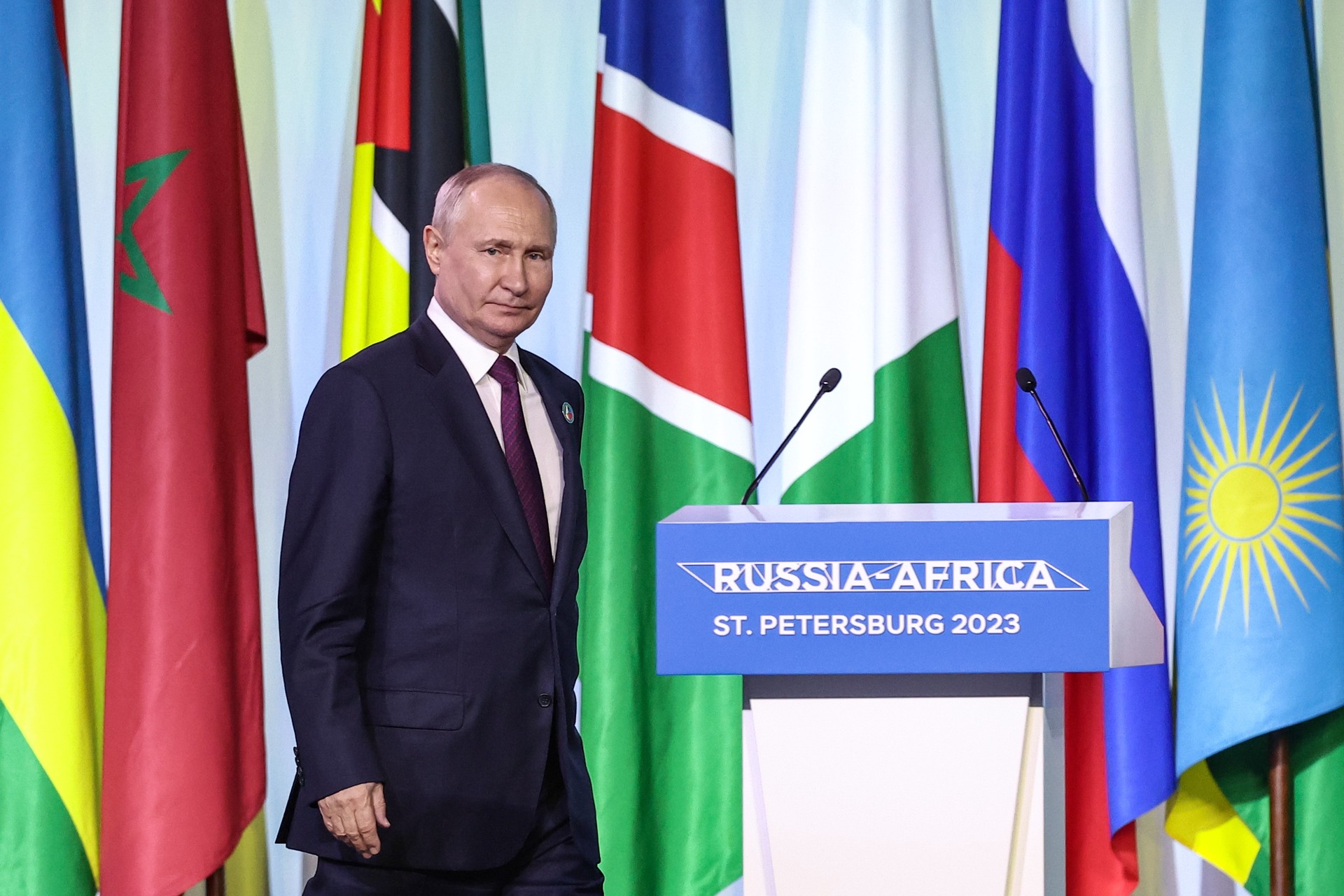 Путин сообщил о запуске программы помощи африканским странам в сфере здравоохранения 