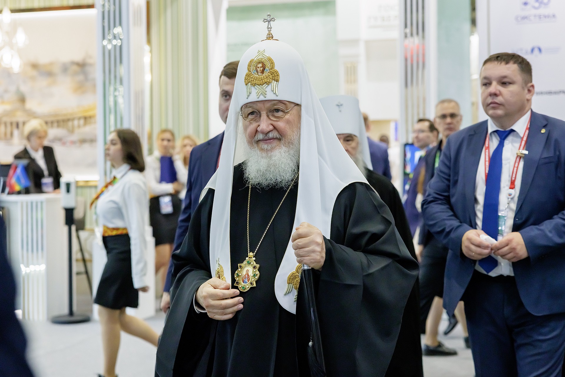 Патриарх Кирилл призвал православных идти на защиту Отечества
